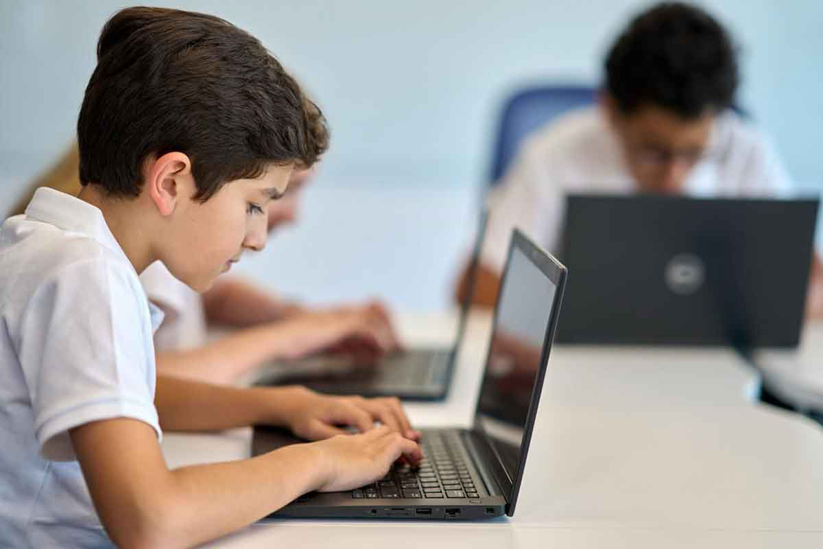 Alef Education signs deals with 5 private school groups, extends AI platform to 33,000 UAE students